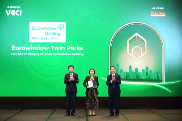 z7364399011220-925d868dc7264125f96f098bed82479d