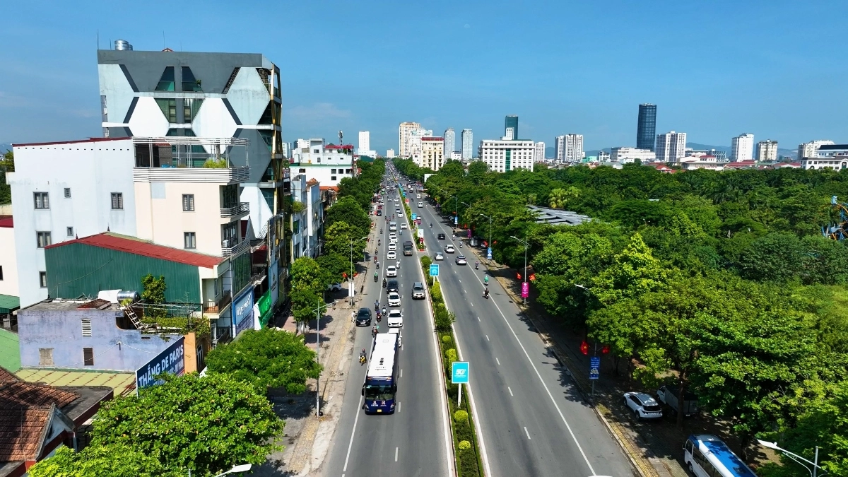 photo-1775095722672-1775095723552837788551